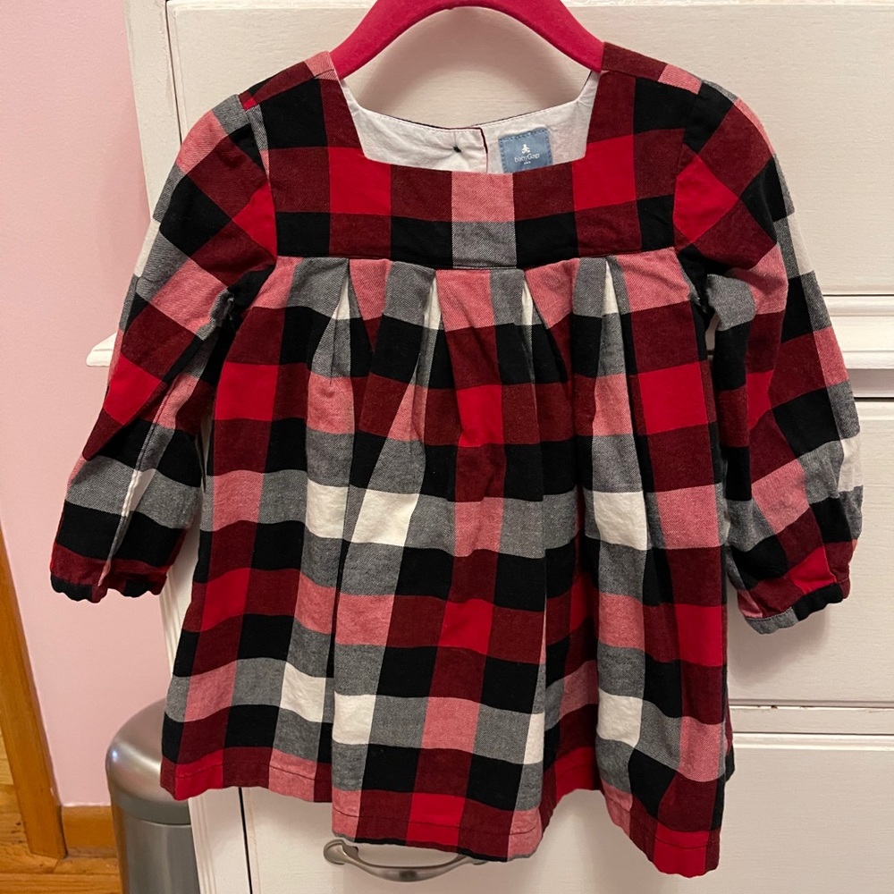 Plaid dress ❤️🖤🤍⭐️ 5 for $25 ⭐️